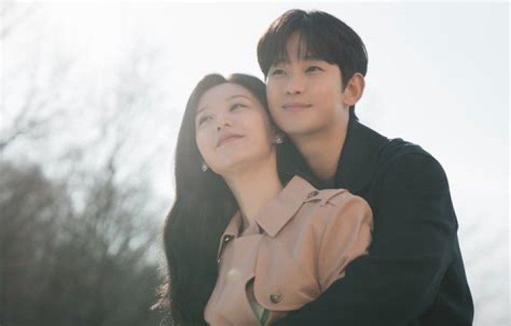 Kim Soo Hyun And Kim Ji Won: The Truth Behind The Dating Rumors