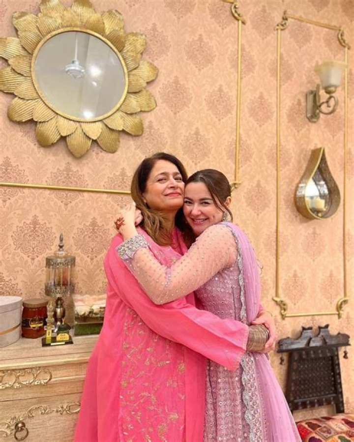 Unveiling The Mystery Behind Hania Amir's Mother Name